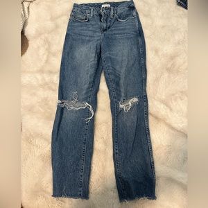 GOOD AMERICAN HIGH RISE JEANS
